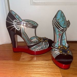 Unique Gucci Runway Heels -Size 39